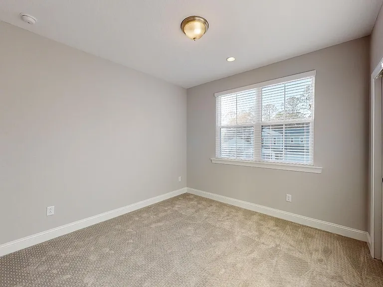 124 Bridgeton St — Photo 35