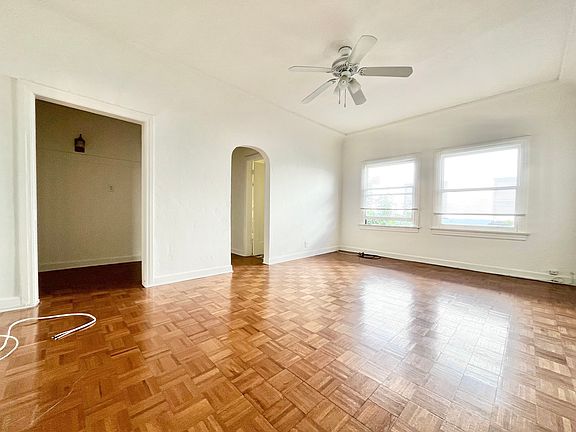 5th image of 625 S Cochran Ave APT 10