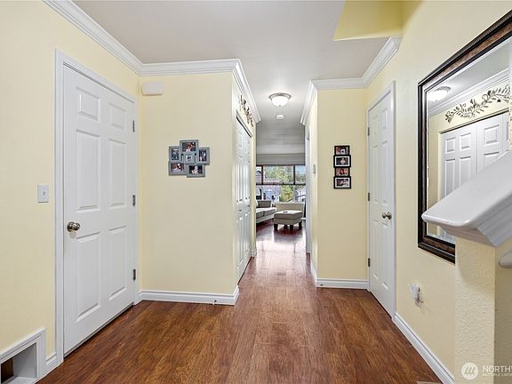 3rd image of 2828 Alyssa Court SE