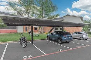 Arbor Trails Apartment Homes — Photo 11
