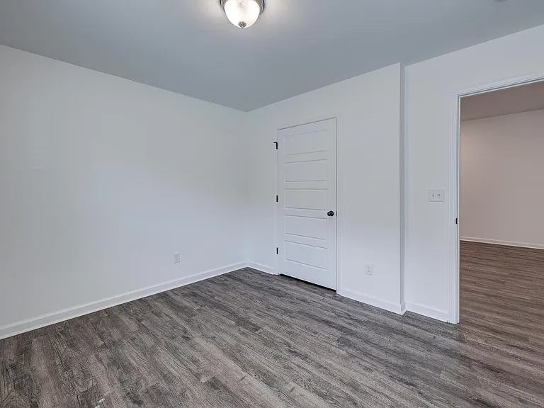 735 Short Leaf Ln — Photo 24