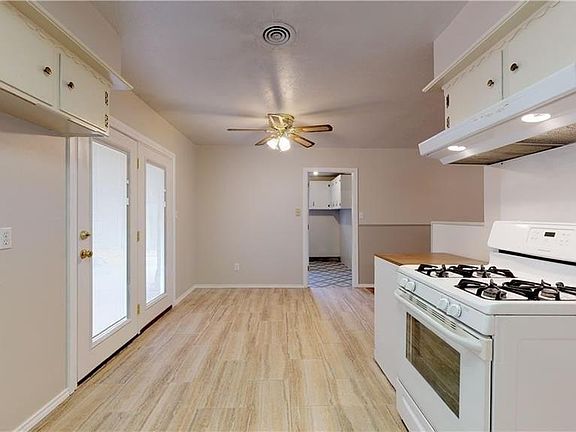 5th image of 4344 Woodedge Dr