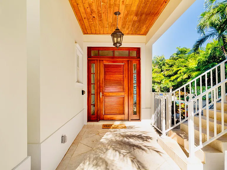 111 Beachwalk Ln — Photo 10