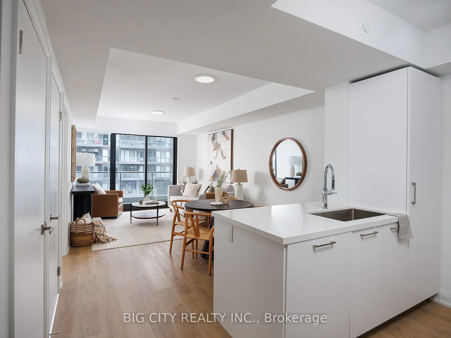 1 bed, $2,400 — Photo 2