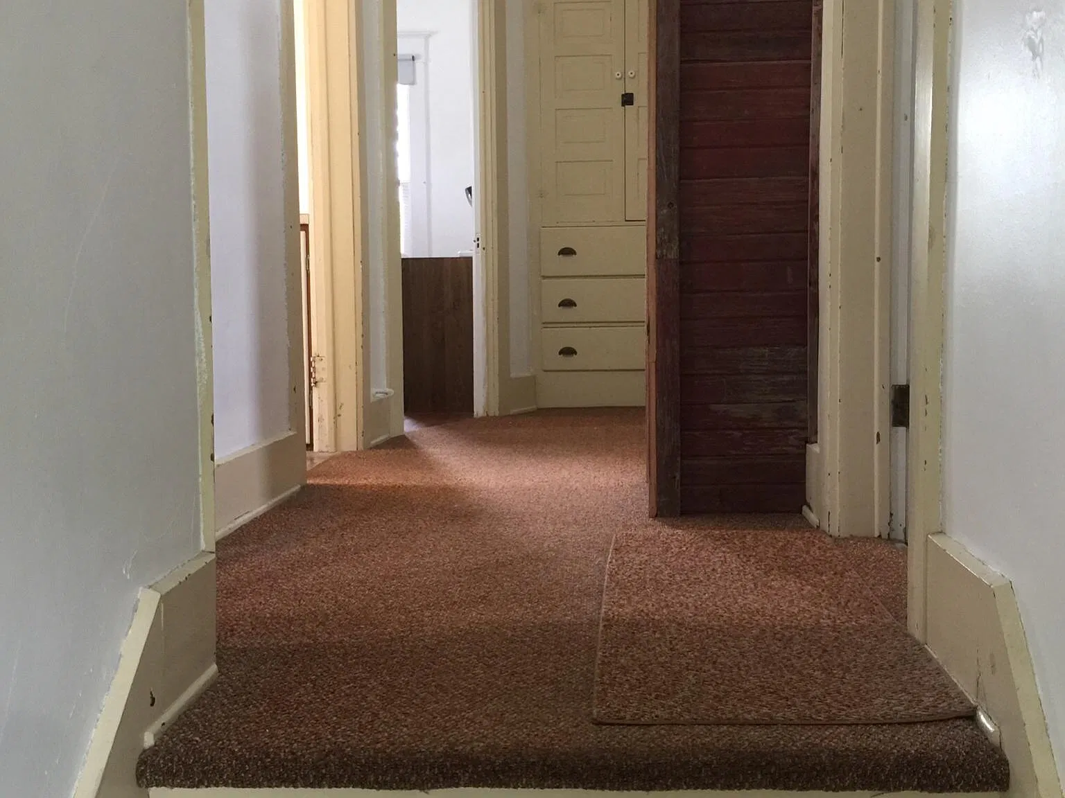 301 E Evers Ave — Photo 3