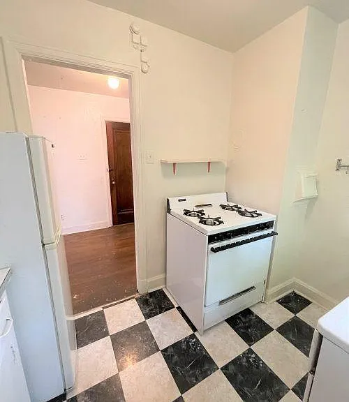 1405 Severn St #B1 — Photo 35
