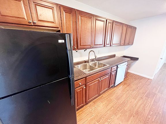 4th image of 1725 NE 7th St APT 6