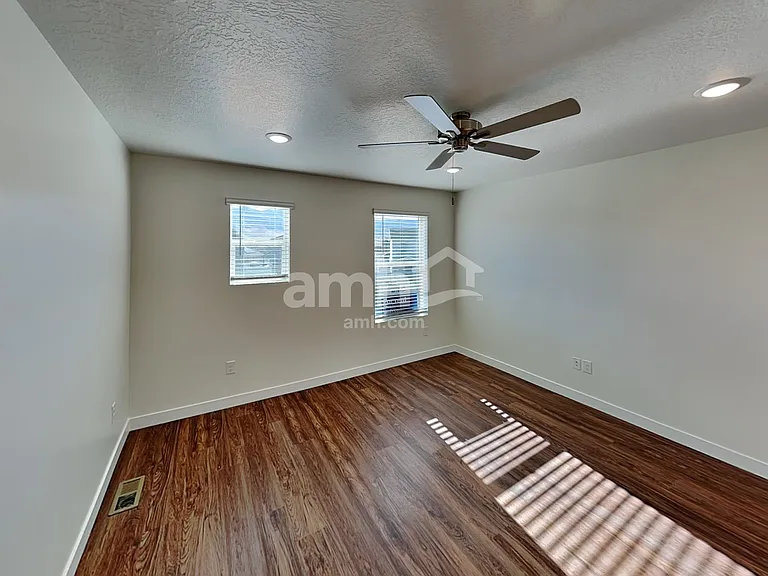3571 N Caitlyn St — Photo 6