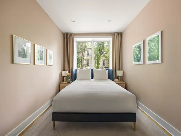 473 Bainbridge Street image 4 of 12