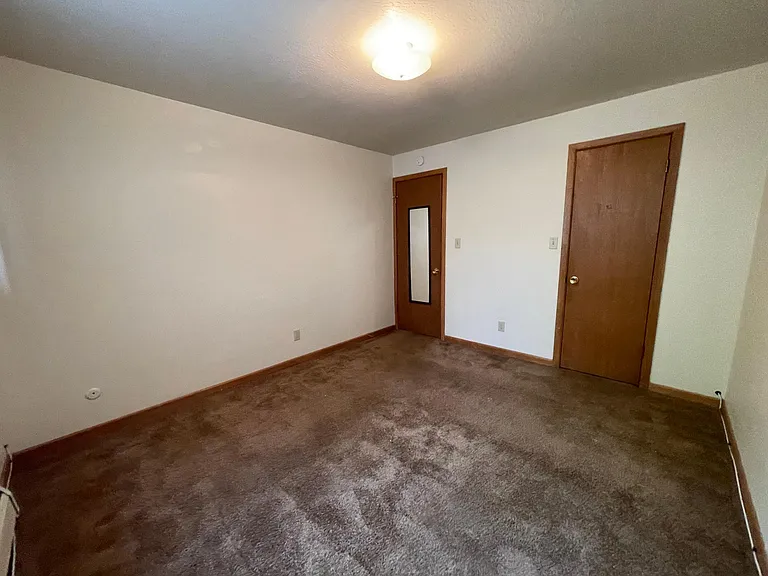 2517 N Garfield Ave — Photo 9