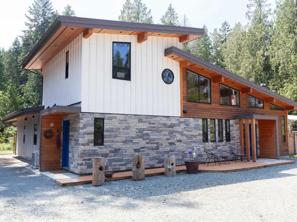 528 Aya Reach Rd, Southern Gulf Islands, BC V0N 2J1