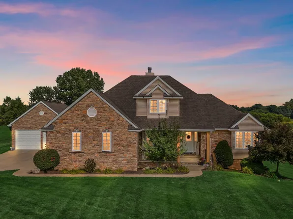 109 N 350 W, Valparaiso, IN 46385