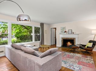 8 Swan Ter, Greenwich, CT 06830
