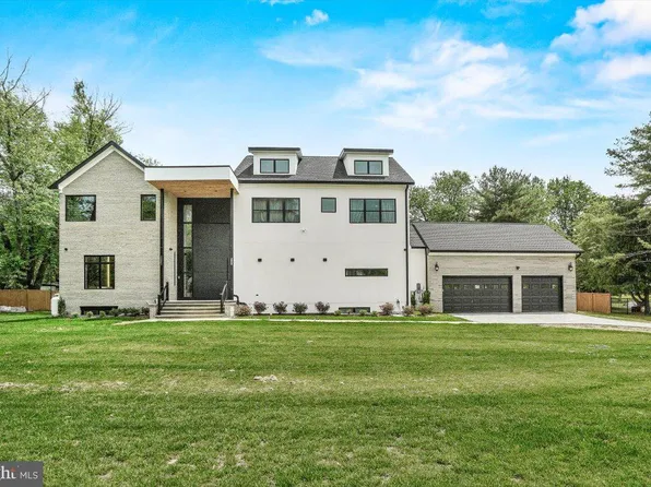 15807 Thompson Rd, Silver Spring, MD 20905