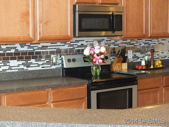 3rd image of 486 Venetian Villa Dr