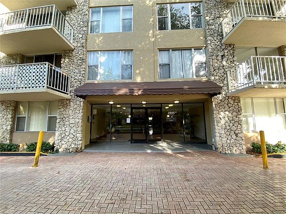 2nd image of 1805 Sans Souci Boulevard #403