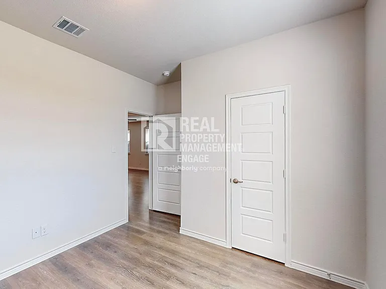 2321 Astapor Dr — Photo 24