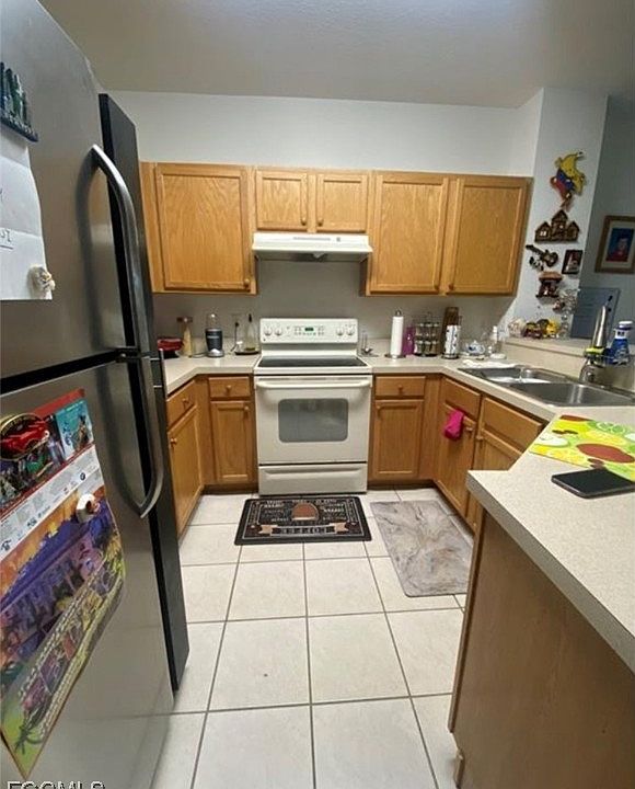 1st image of 10052 Pacific Pines Ave #10052