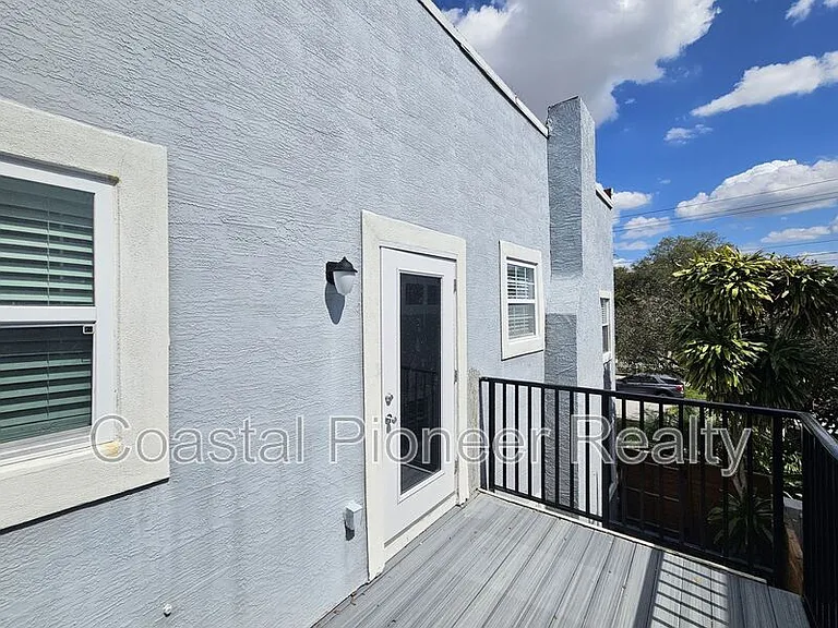 209 S Westland Ave #D — Photo 24