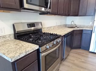 18 Honey Locust Ln APT 6, Saint Charles, MO 63303
