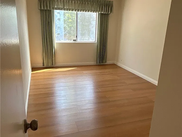 926 W Alfred Pl — Photo 19