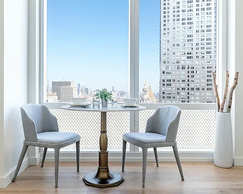 Rented by Greystar | media 40