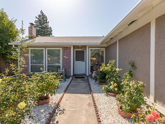 2nd image of 7420 La Tour Dr
