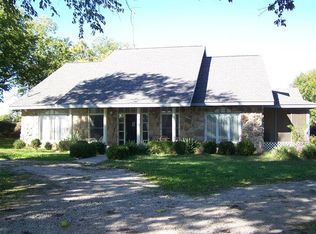 1392 21000th Rd, Parsons, KS 67357