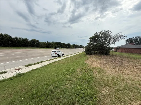 4724 E University Dr, Denton, TX 76208