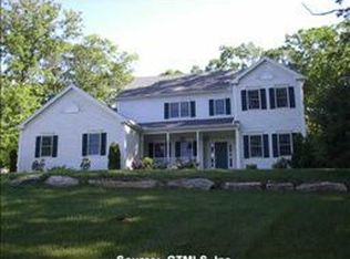 4 Taylor Ridge Rd, Clinton, CT 06413