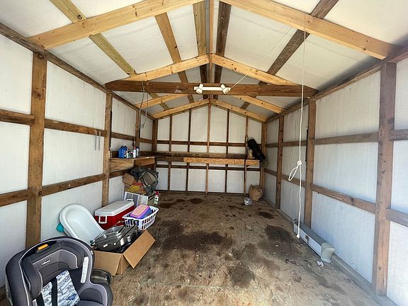 3rd image of 1682 Hollis Poore Rd