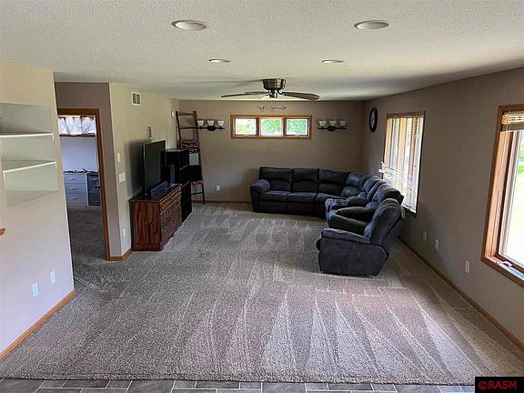 4th image of 763 Kraus Ct