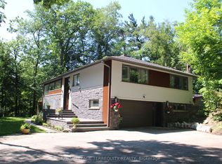 59 Leggett Ave, Toronto, ON M9P 1X3