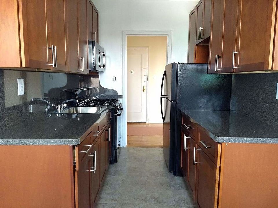 1st image of 2821 Kings Hwy #C1