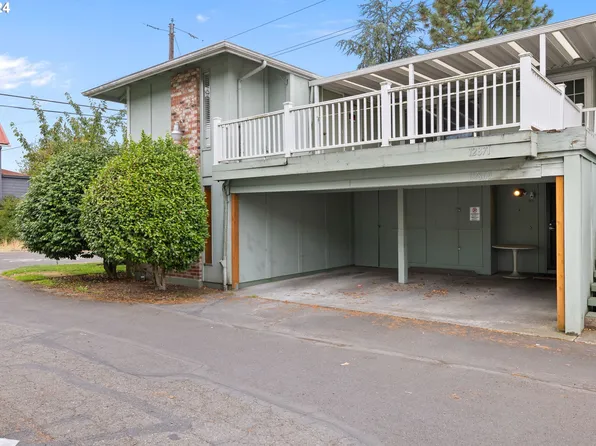 12871 SE Stark St #A16, Portland, OR 97233