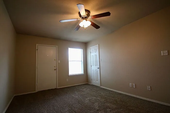 8028 Tanner Ave — Photo 16