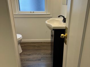 1627 Hillcrest Rd, Cleveland Heights, OH 44118