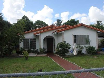 828 NW 114th St, Miami, FL, 33168