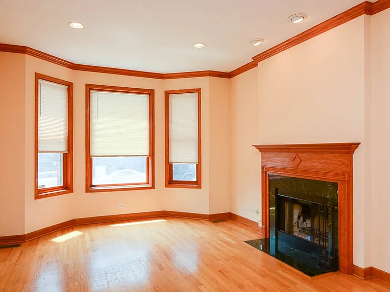 1720 W Augusta Blvd #2 — Photo 6