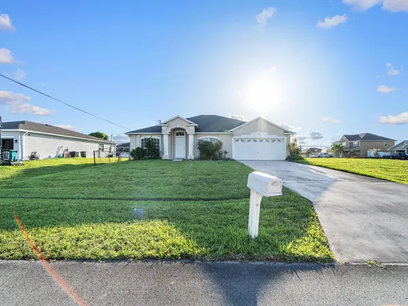 672 SW Kayak Avenue, Port St Lucie, FL 34953