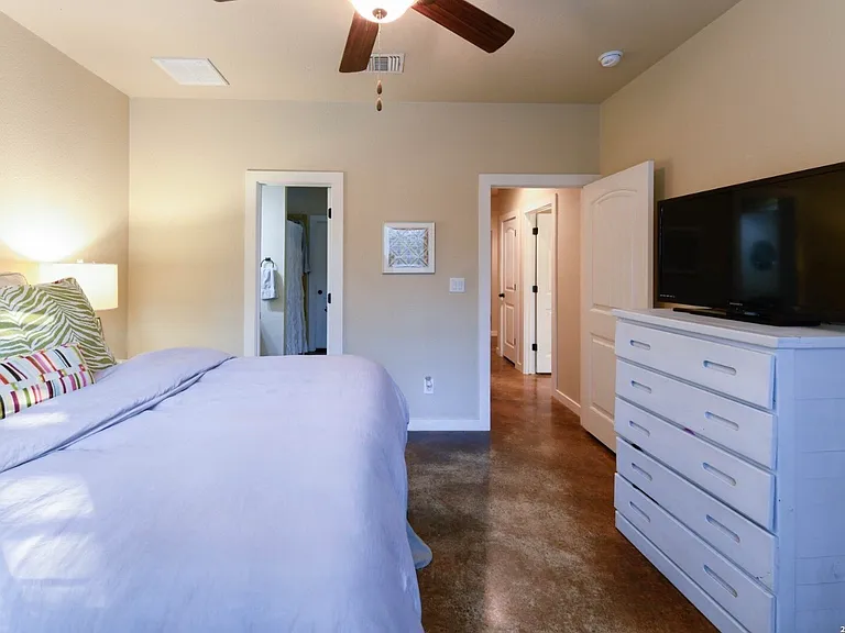 239 Bluffside Dr — Photo 8