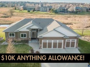 2101 S Copper Crest Trl, Sioux Falls, SD 57110