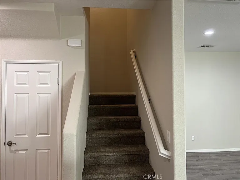 15329 Oak Tree Dr — Photo 26