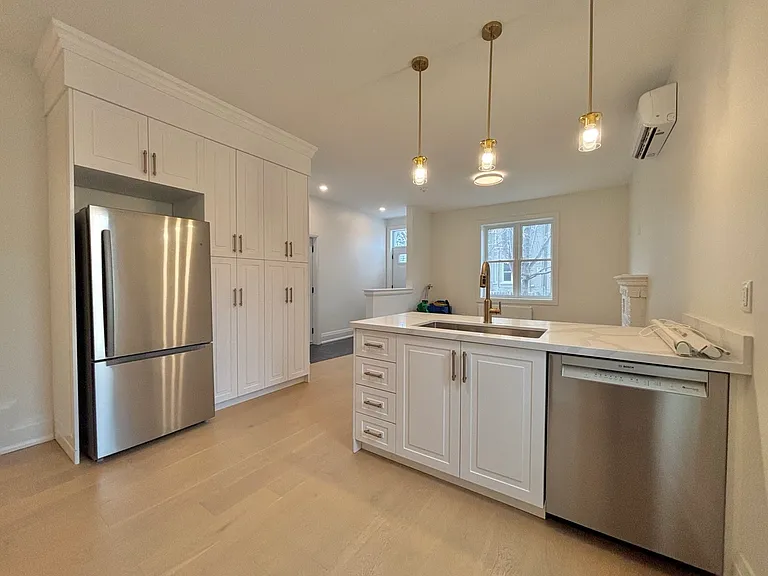 24 Ashley St — Photo 47