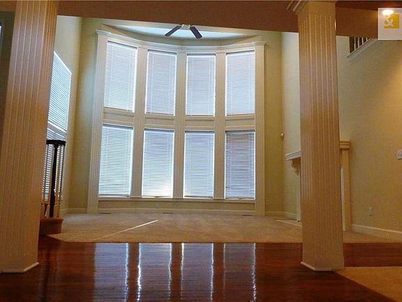 Spectacular entry for guests and family!