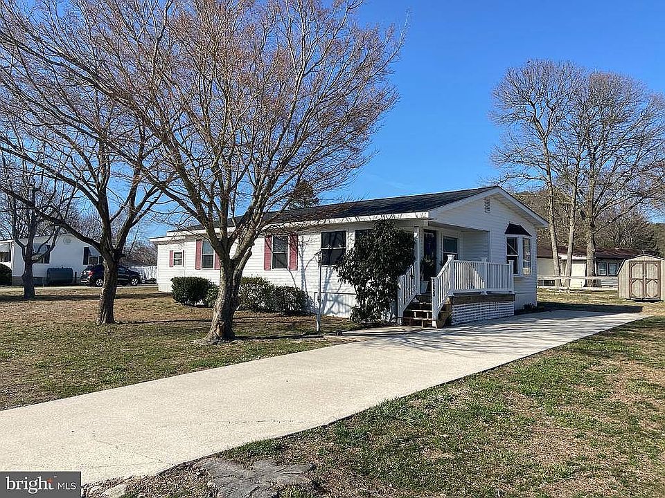 1st image of 32853 Circle Dr