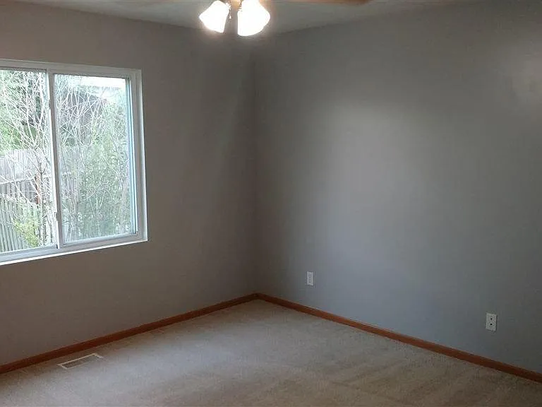 15615 Willow St #HOUSE — Photo 2