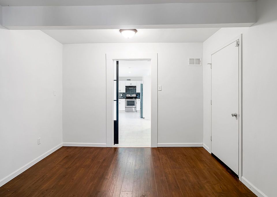 Entry/Dining Room Looking Towards Kitchen