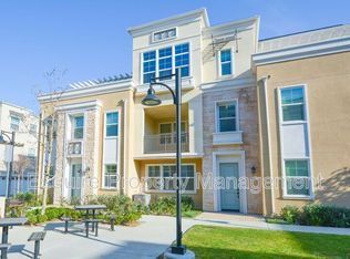 649 Winchester Dr, Oxnard, CA 93036