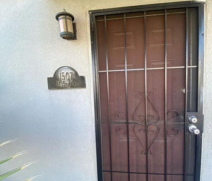 1507 N 15th Ave — Photo 3